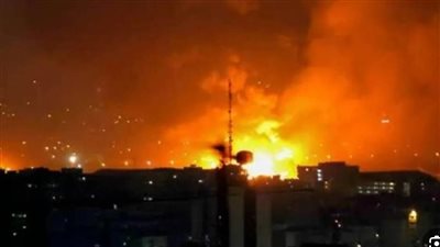 عاجل.. القيادة الأمريكية: قواتنا بدأت ضرب أهداف عسكرية بإيران