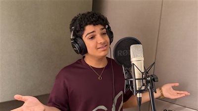 «حرب بالسيوف».. أحدث مفاجآت محمد أسامة الغنائية (صور)
