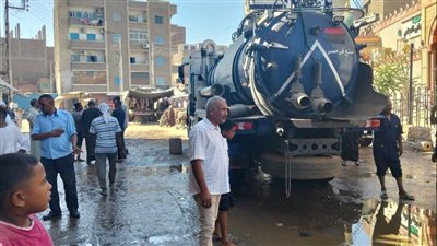 اصلاح خط مياه شرب قطر 8 بوصات تعرض للكسر بقوص 