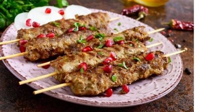 كفتة اللحم بالرمان وعين الجمل.. وصفة تجمع بين النكهة الشرقية والطعم الفاخر