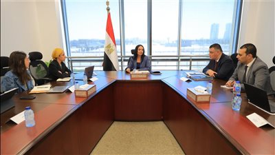 وزيرة التضامن تناقش التقرير التنفيذي للانطلاقة المؤسسية لصندوق رعاية المسنين