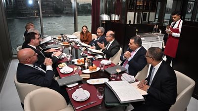 وزير الاستثمار: مصر توفر فرصًا واعدة للاستثمار في الصناعة والطاقة والاقتصاد الرقمي