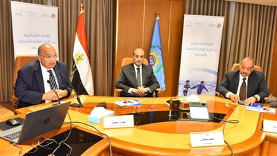 رئيس لجنة مكافحة الهجرة غير الشرعية يبحث في أسيوط تعزيز فرص الشباب ومواجهة شبكات التهريب