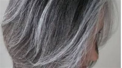 وصفات تعالج شيب الشعر.. هل تُعيد المكونات الطبيعية اللون الأصلي أم تحافظ على صحة الشعر؟