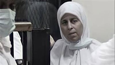 بعد قليل.. محاكمة عائشة خيرت الشاطر