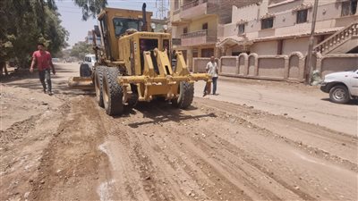 محافظ الجيزة يتابع تطوير الطرق بالحوامدية والبدرشين ومنشأة القناطر  