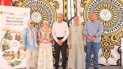 تسليم شيكات دعم مالي لـ 80 شابًا من أصحاب المشروعات الصغيرة بالمنيا