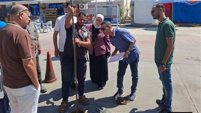 تحرير محاضر لعدم مطابقة المعيار وتعطيل أجهزة محطات الوقود بالفيوم 