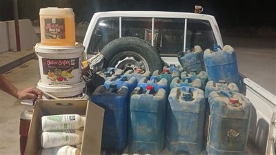 ضبط 800 لتر حامض تطهير محظور تداوله بالفيوم 