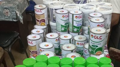 ضبط 90 عبوة بويات منتهية الصلاحية بالفيوم 