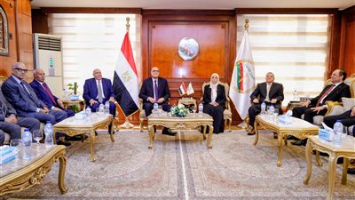 رئيس هيئة قضايا الدولة تشيد بدور النيابة الإدارية في مكافحة الفساد 