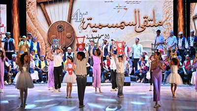صور.. إقبال جماهيري في افتتاح الدورة الرابعة من ملتقى السمسمية بالإسماعيلية