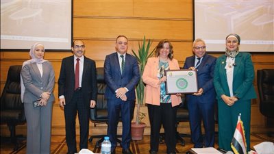  الإسكان الاجتماعي يتسلم شهادة الهرم الأخضر لوحدات 