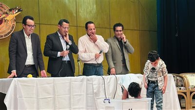 لجنة الحج والعمرة بنقابة الصحفيين تُجري قرعة علنية على 3 عمرات مجانية للزملاء