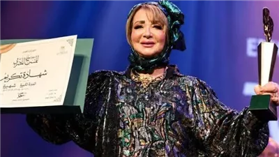 شهيرة ترد على جدل تكريمها بالمهرجان القومي للمسرح.. وأحفادها يحتفلون