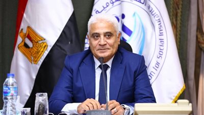 خرج إلى المعاش بحثًا عن الراحة.. فوجد نفسه يطارد حقه بين المكاتب.. مواطن يستغيث برئيس هيئة التأمينات لصرف معاشه ومستحقاته