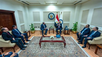 وزير البترول وأباتشي يبحثان تسريع الاستكشاف وزيادة إنتاج النفط والغاز بالصحراء الغربية