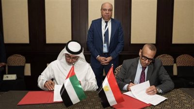 مصر والإمارات توقعان مذكرة تفاهم لتعزيز الربط الجوي والتوسع في خدمات النقل