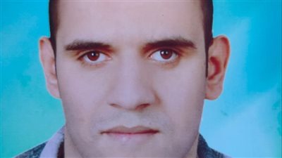 محافظ الفيوم يهنئ الطالب أحمد مجدي الأول على الجمهورية بالثانوية العامة 