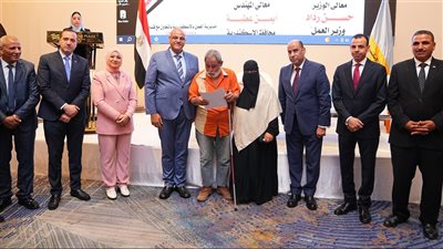 وزير العمل: الاستثمار في الإنسان أساس التنمية.. ودعم المستثمرين أولوية للدولة