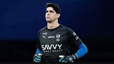 رحيل ياسين بونو يثير قلق جماهير الهلال قبل انطلاق الموسم الجديد