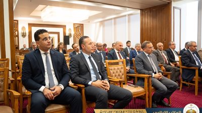 وزير شئون المجالس النيابية يُحاضر السفراء الجدد المُكلفين برئاسة البعثات الدبلوماسية بالخارج 
