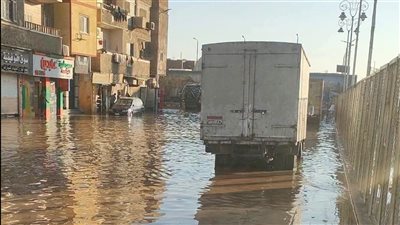 الإنتهاء من إصلاح الكسر الطارئ بالخط الرئيسي بميدان سيدى عبد الرحيم القنائي 