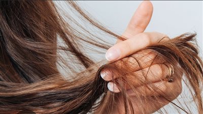 نصائح للحفاظ على نعومة الشعر في الصيف
