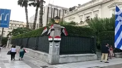 بعد شائعات استهداف السفارة المصرية.. رئيس الجالية يكشف الحقيقة الكاملة لبلاغات القنابل 