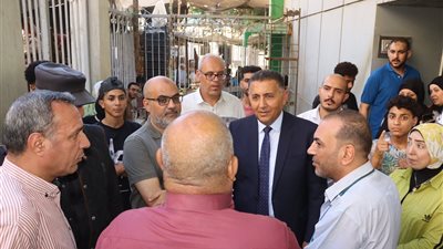 محافظ القليوبية يتفقد سوق شارع الجسر الغربي بالخصوص ويبحث إنشاء سوق حضاري للباعة