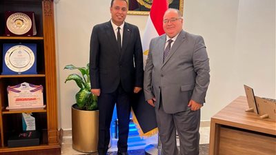 القنصلية المصرية بالرياض تبحث مع ممثل الجالية بالقصيم سبل تطوير الخدمات 