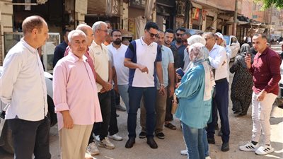 رئيس مياه القليوبية يتفقد محطة رفع الصرف الصحي بكفر الجزار