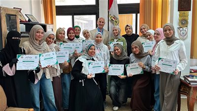 تكريم العشر الاوائل بعلوم قناة السويس