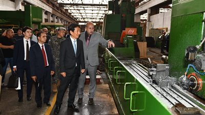 مصنع إنتاج المدرعات وشركة أبو زعبل للصناعات الهندسية يستقبلان سفير كوريا الجنوبية