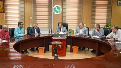 قبل الرصف.. «غاز الشرقية» يقترب من إنهاء أعمال طريق كفر الحمام