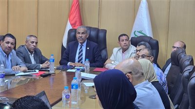 سكرتير عام الفيوم يتابع الموقف التنفيذي والمستجدات بعدد من الملفات الحيوية