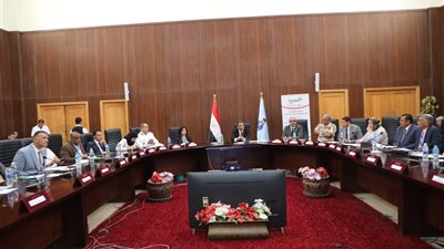 البحر الأحمر تحصر معوقات المشروعات والخدمات