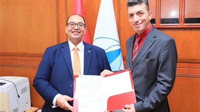 قرار رئيس جامعة كفر الشيخ بتكليف الدكتور عبد الحميد الشاعر عميدًا لكلية العلوم