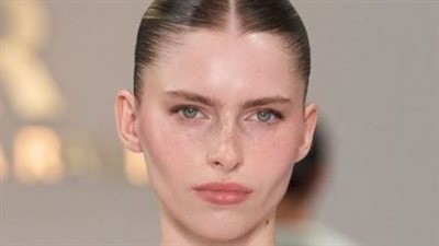 أبرز صيحات المكياج والشعر والبشرة في عام 2027