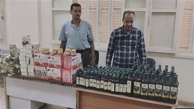 ضبط 288 عبوة زيت زيتون وتوابل منتهية الصلاحية بالفيوم 