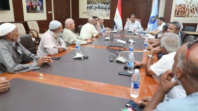 محافظ البحر الأحمر يوضح آليات ضم الصيادين لمنظومة العمالة غير المنتظمة