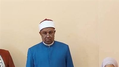 رئيس منطقة قنا الأزهرية يتفقد البرنامج التدريبي لترقيات المعلمين 