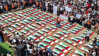 تشييع 112 شهيدًا من عائلتي أبو شريعة والحساينة في قطاع غزة