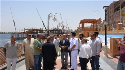 محافظ الأقصر يتفقد سير الأعمال النهائية من مشروع تطوير كورنيش إسنا