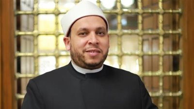 إمام وخطيب مسجد الحسين يكشف للوفد: تفاصيل افتتاح المسجد بعد تركيب الفرش الجديد 