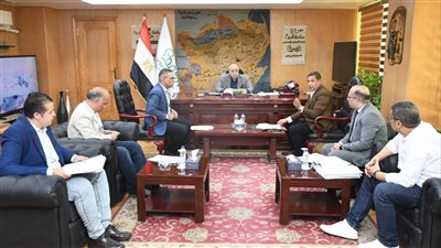 محافظ الفيوم يترأس اجتماع مجلس إدارة صندوق الخدمات والتنمية 