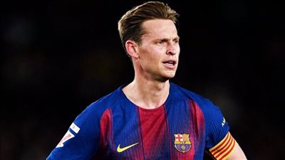 برشلونة يترقب.. علاج دي يونج يحسم مصيره بين العودة أو الجراحة
