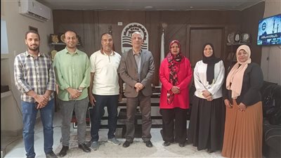 مدير تعليم قنا يعقد اجتماعًا مع مسؤولي أنشطة التوكاتسو بالمدارس المصرية اليابانية 
