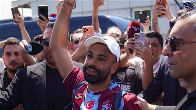 استقبال حافل لـ محمد صلاح في إسطنبول (فيديو) 
