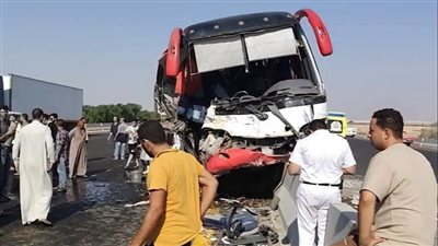مصرع شخص وإصابة 13 أخرين في تصادم أتوبيس رحلات بالطريق الإقليمي بالشرقية